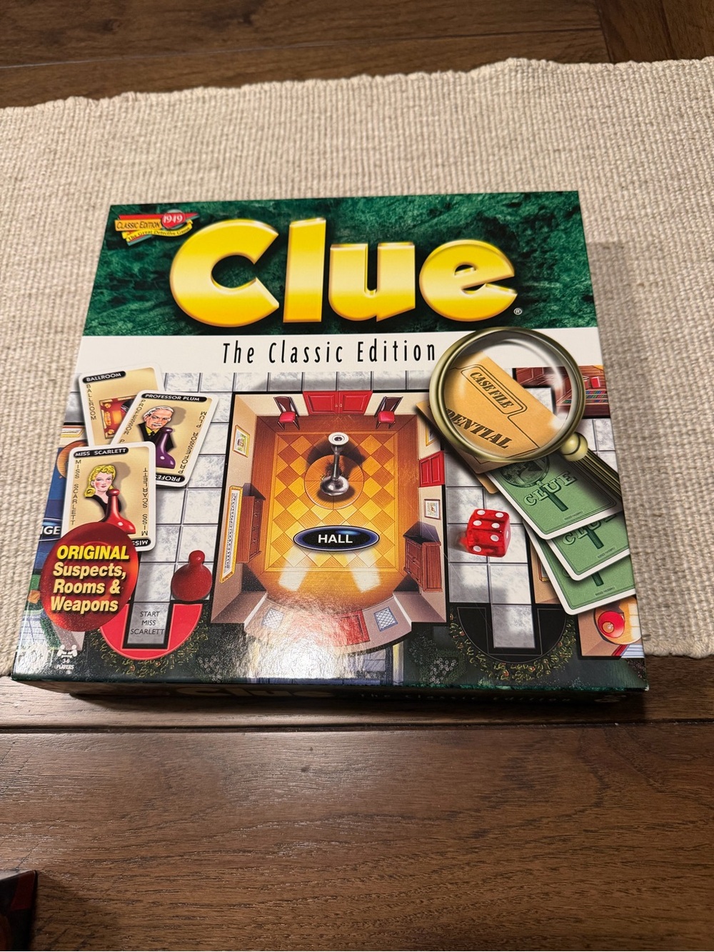 Hasbro Clue The Classic Edition Board Game - Green & Yellow Box